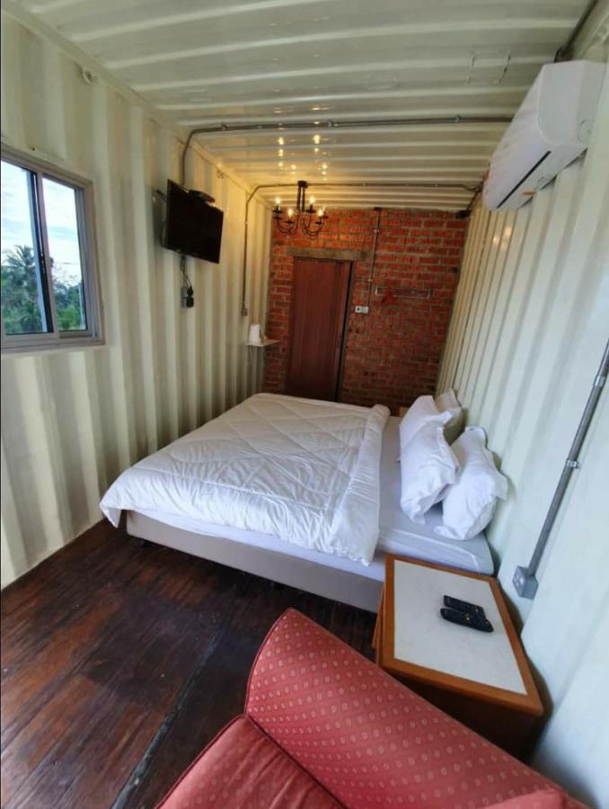 Port Dickson Container Cabin Hostel Kampong Bagan Pinang Ngoại thất bức ảnh